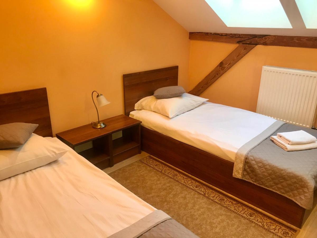 Hotelik Polonia Łowicz Екстериор снимка