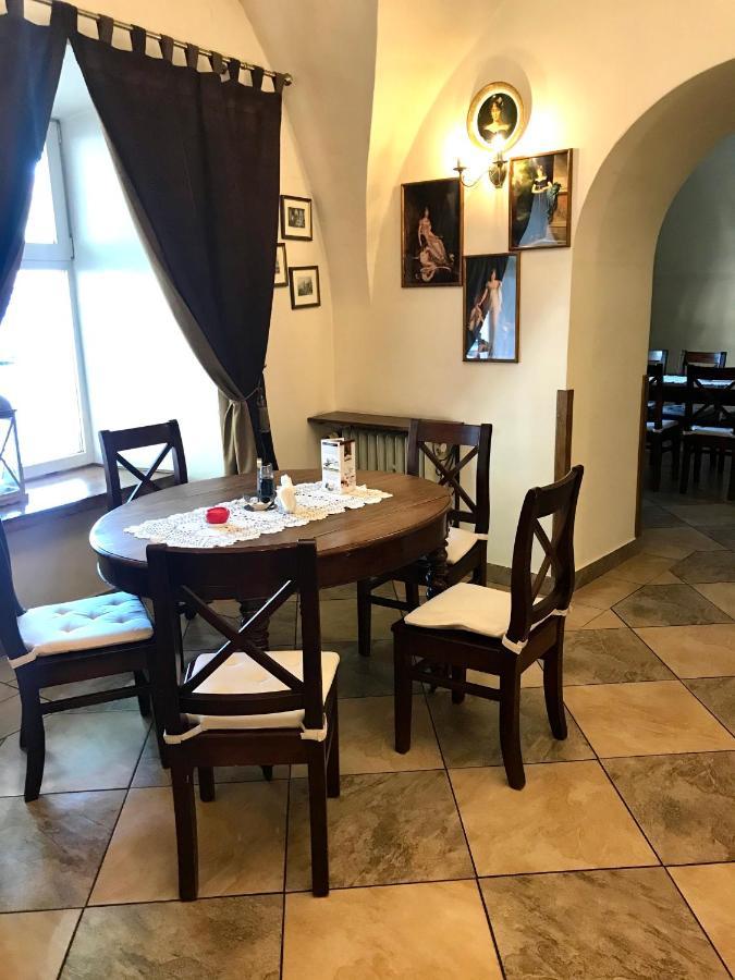 Hotelik Polonia Łowicz Екстериор снимка