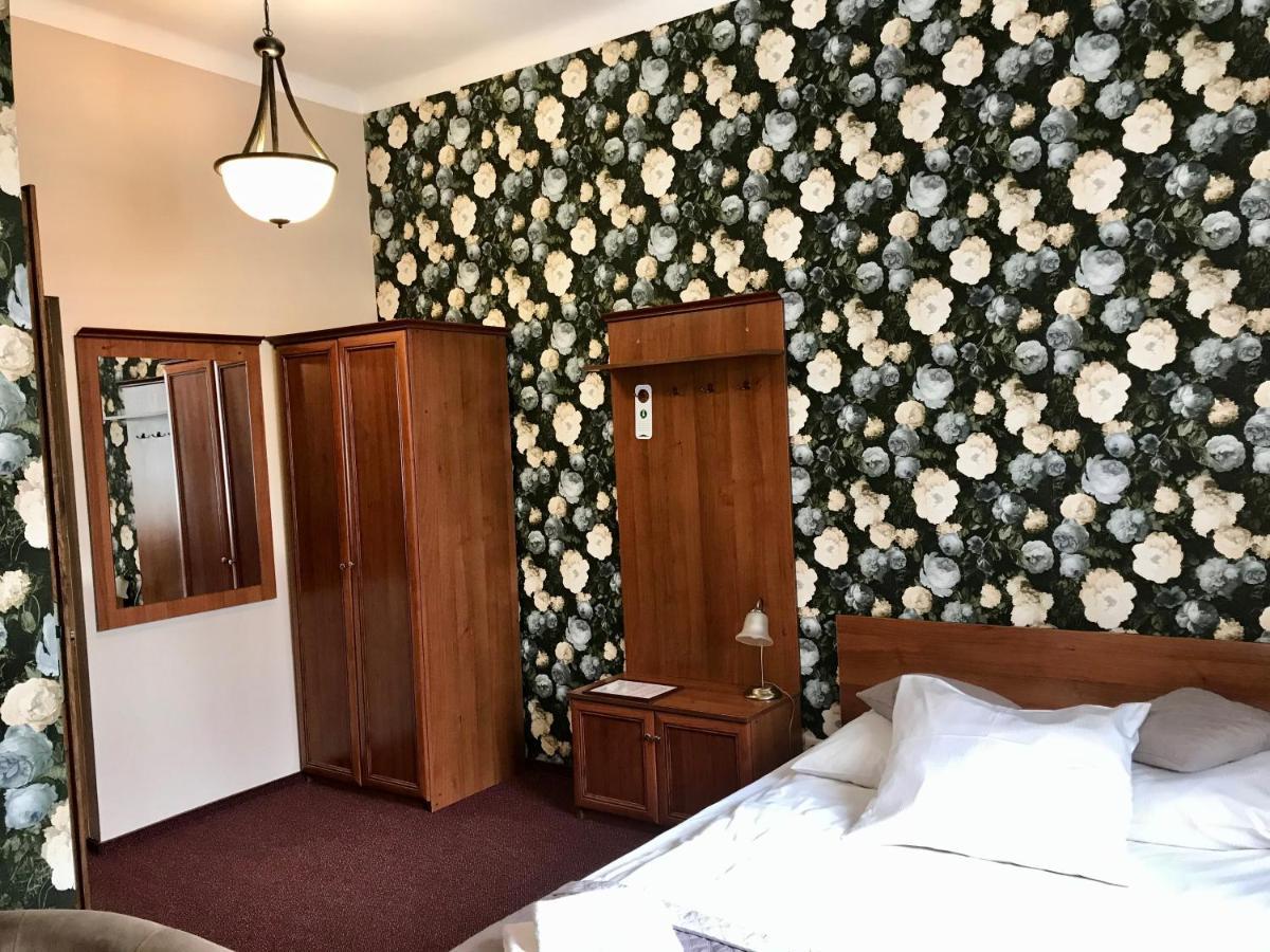 Hotelik Polonia Łowicz Екстериор снимка