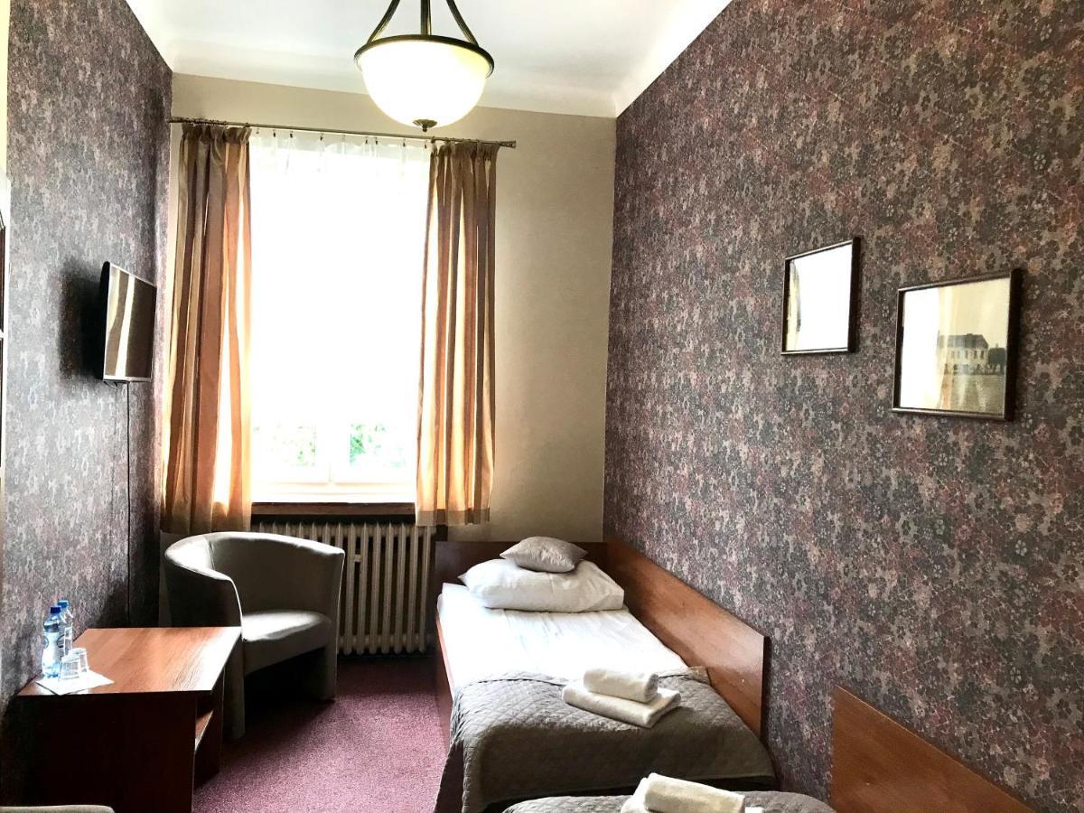 Hotelik Polonia Łowicz Екстериор снимка